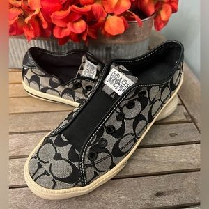 COACH BEV Q586 Women's Black & Gray Canvas Signature Sneakers size 7B.